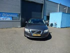 Volvo V70 thumbnail 2