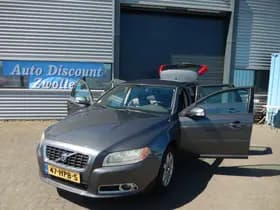 Volvo V70 thumbnail 9