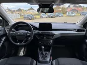 Ford Focus thumbnail 7