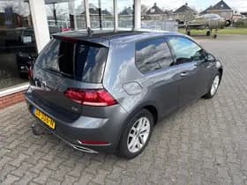 Volkswagen Golf thumbnail 3