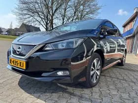 Nissan Leaf thumbnail 2