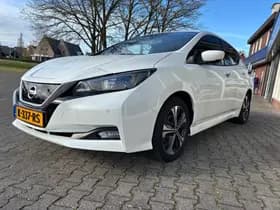 Nissan Leaf thumbnail 2