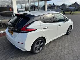 Nissan Leaf thumbnail 3