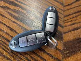 Nissan Leaf thumbnail 5