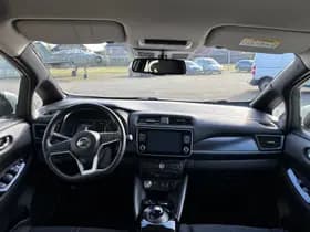 Nissan Leaf thumbnail 8