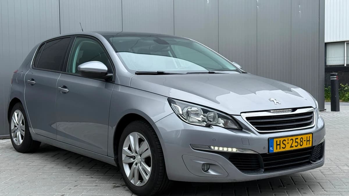 Peugeot 308 — foto 1