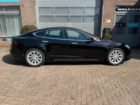 Tesla Model S thumbnail 2