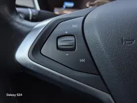 Tesla Model S thumbnail 38