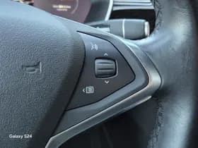 Tesla Model S thumbnail 40