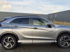 Mitsubishi Eclipse Cross thumbnail 2