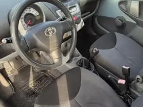 Toyota Aygo thumbnail 4