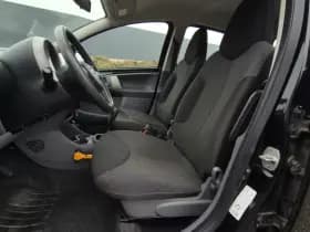 Toyota Aygo thumbnail 16