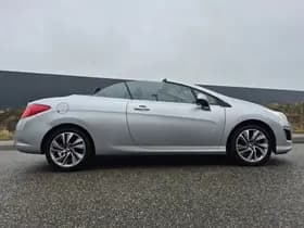 Peugeot 308 thumbnail 2