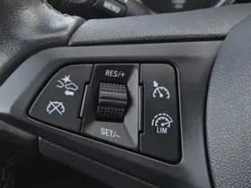 Opel Astra thumbnail 14