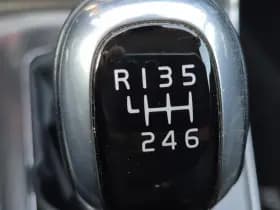 Volvo V40 thumbnail 32