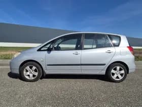 Toyota Corolla Verso thumbnail 9