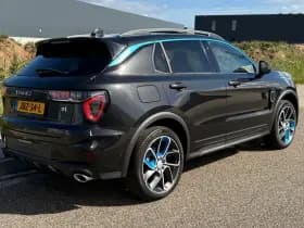 Lynk & Co 01 thumbnail 13