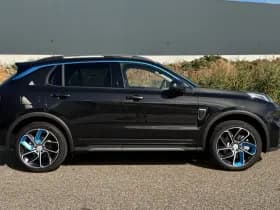 Lynk & Co 01 thumbnail 9