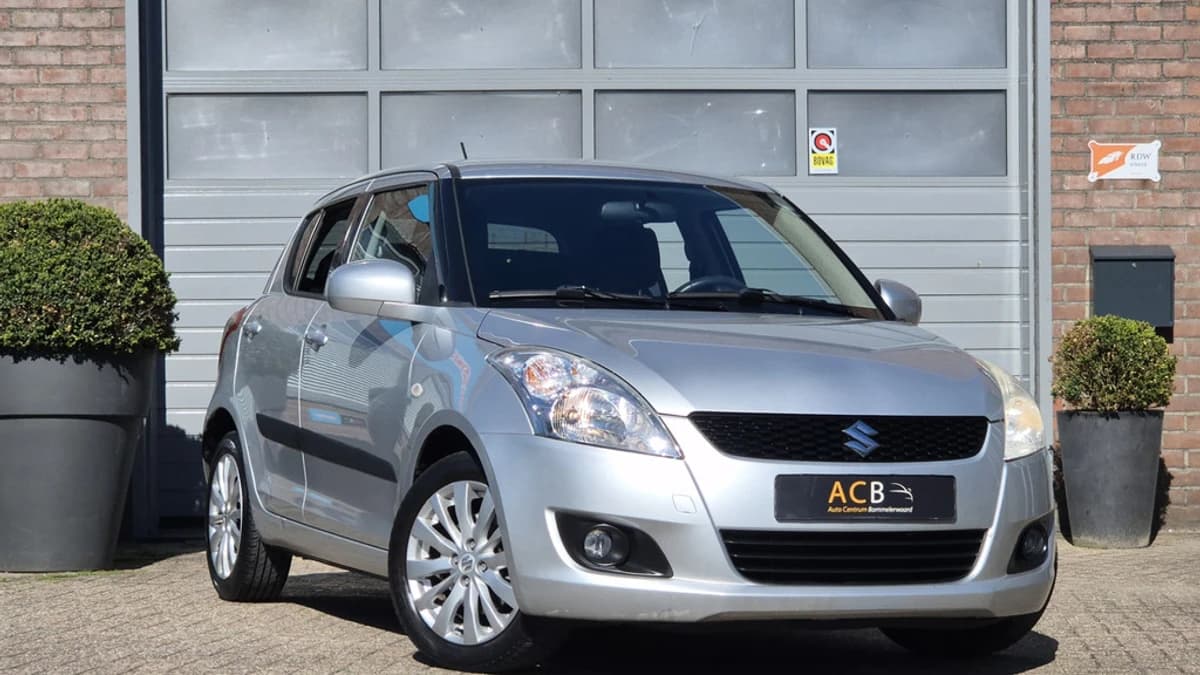 Suzuki Swift — foto 1