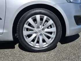 Suzuki Swift thumbnail 27