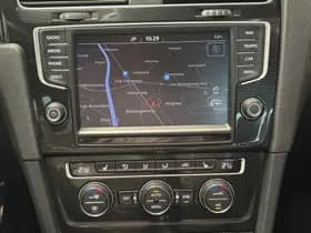 Volkswagen Golf thumbnail 25