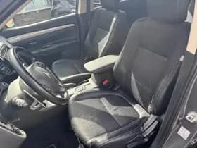 Mitsubishi Outlander thumbnail 11