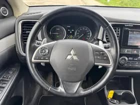 Mitsubishi Outlander thumbnail 13