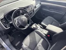 Mitsubishi Outlander thumbnail 5