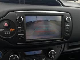 Toyota Yaris thumbnail 13