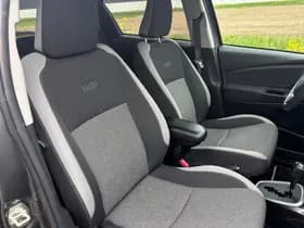Toyota Yaris thumbnail 16