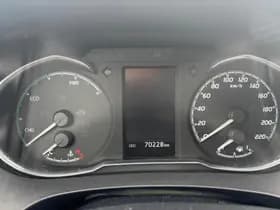 Toyota Yaris thumbnail 17