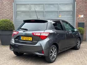 Toyota Yaris thumbnail 3