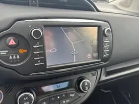 Toyota Yaris thumbnail 9