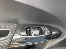 Nissan Juke thumbnail 33