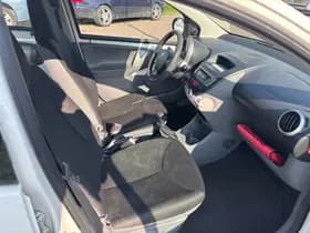 Toyota Aygo thumbnail 15