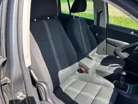 Volkswagen Tiguan thumbnail 11