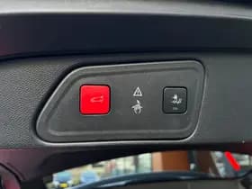 Peugeot 3008 1.6 e-THP GT Line automaat Pano Trekhaak Leer thumbnail 12