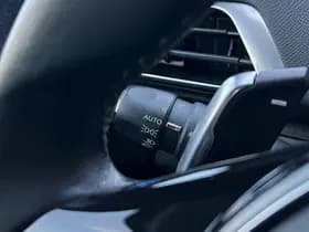 Peugeot 3008 1.6 e-THP GT Line automaat Pano Trekhaak Leer thumbnail 18