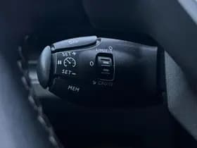 Peugeot 3008 1.6 e-THP GT Line automaat Pano Trekhaak Leer thumbnail 19