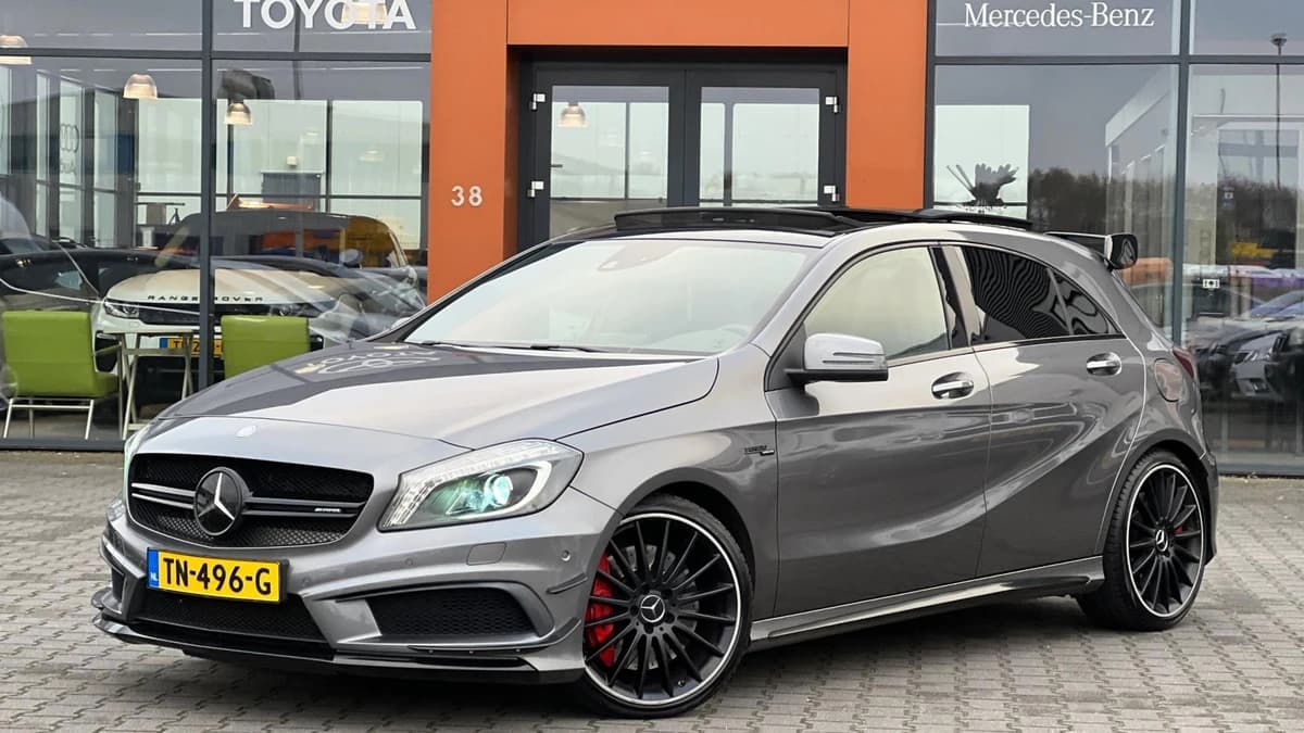 Mercedes-Benz A klasse AMG 45 4MATIC Pano Harman/Kardon Leer — foto 1