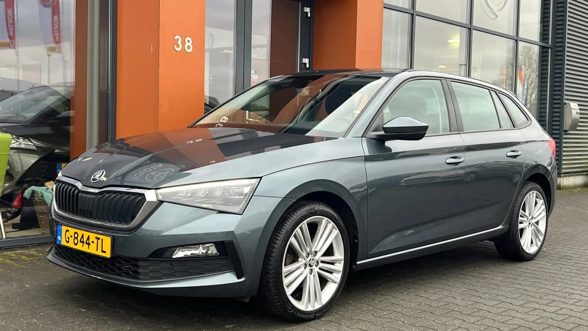 Skoda Scala 1.0TSI automaat Navi Carplay Dealer Onderhouden — foto 1