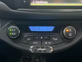 Toyota Yaris 1.5 Hybrid Cruise Navigatie Isofix Camera Clima thumbnail 16