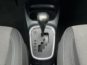 Toyota Yaris 1.5 Hybrid Cruise Navigatie Isofix Camera Clima thumbnail 17