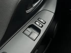 Toyota Yaris 1.5 Hybrid Cruise Navigatie Isofix Camera Clima thumbnail 19