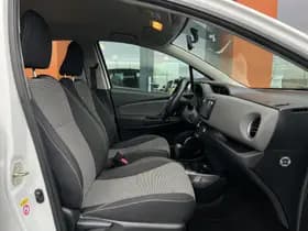 Toyota Yaris 1.5 Hybrid Cruise Navigatie Isofix Camera Clima thumbnail 10