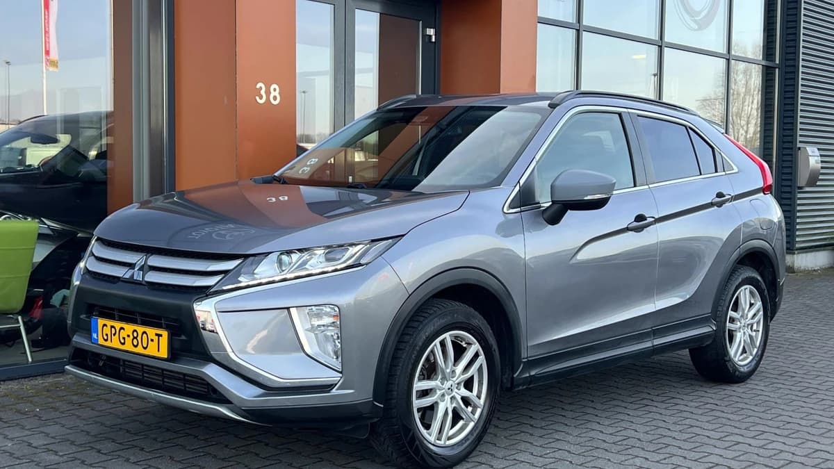 Mitsubishi Eclipse Cross 1.5 DI-T automaat Navi Carplay Camera — foto 1