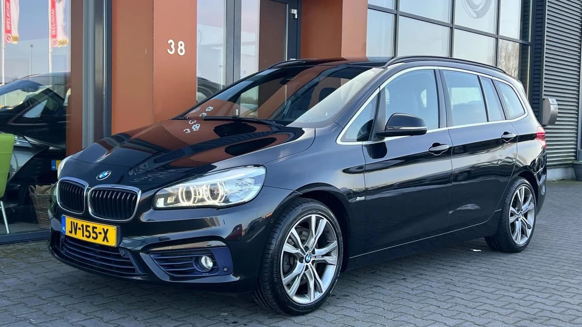 BMW 2 serie Gran Tourer 220i HighExec Leder Goed onderhouden — foto 1