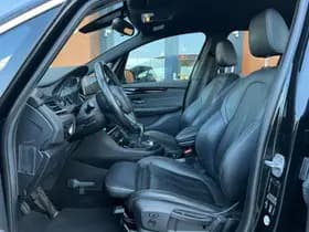 BMW 2 serie Gran Tourer 220i HighExec Leder Goed onderhouden thumbnail 4