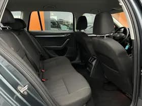 Skoda Octavia Combi 1.5TSI AUT. Carplay Navi LED Stoelverwarming thumbnail 11