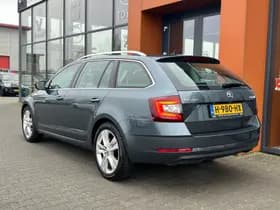 Skoda Octavia Combi 1.5TSI AUT. Carplay Navi LED Stoelverwarming thumbnail 3